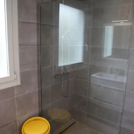 Apartament Spacious With Balcony And Sea View