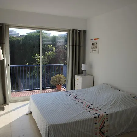 Spacious With Balcony And Sea View Apartamento *
